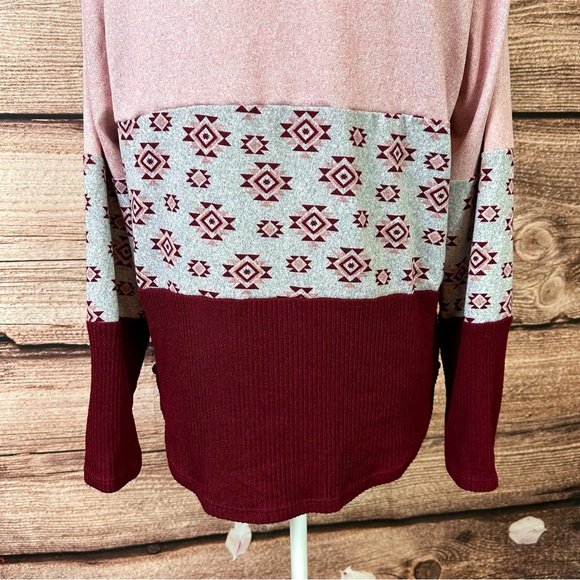 SOLD 🛍️ No Boundaries Women’s Pink Red Gray Abstract Print Soft Sweatshirt - Picture 5 of 7